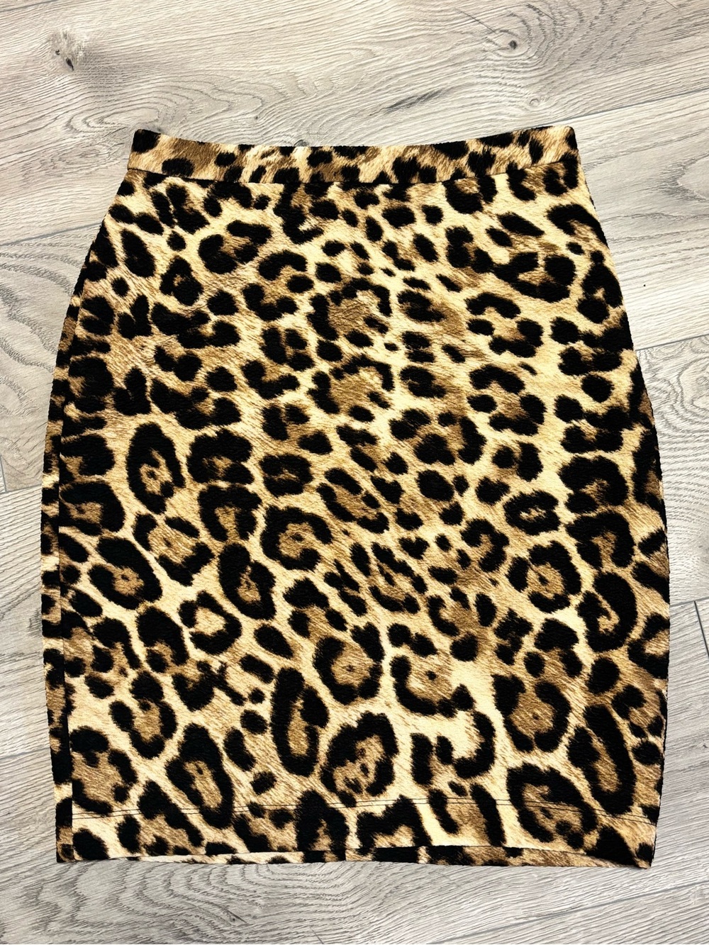 Anthropologie Anthracite by Muse Leopard Cheetah Print Mini Pencil Skirt Size 4